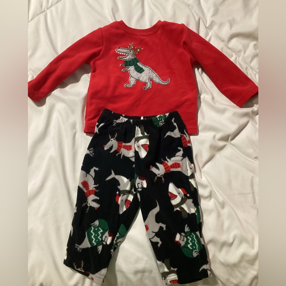 12 Months Carters Dinosaur Christmas Fleece Pajamas 2 Piece Set